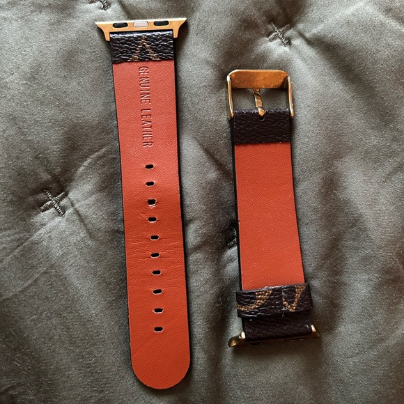 Brown Logo Leather Apple Watch Strap with Gold Buckle - Picture 7 of 8